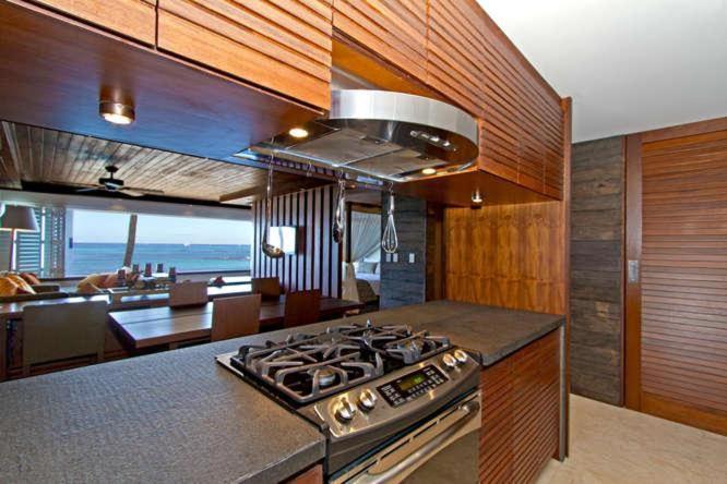 Colony Surf 102